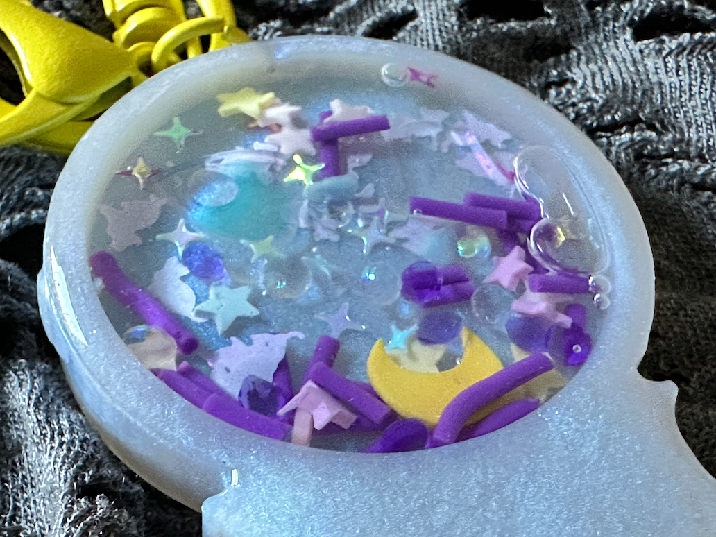 Crystal Ball Shaker Keychain