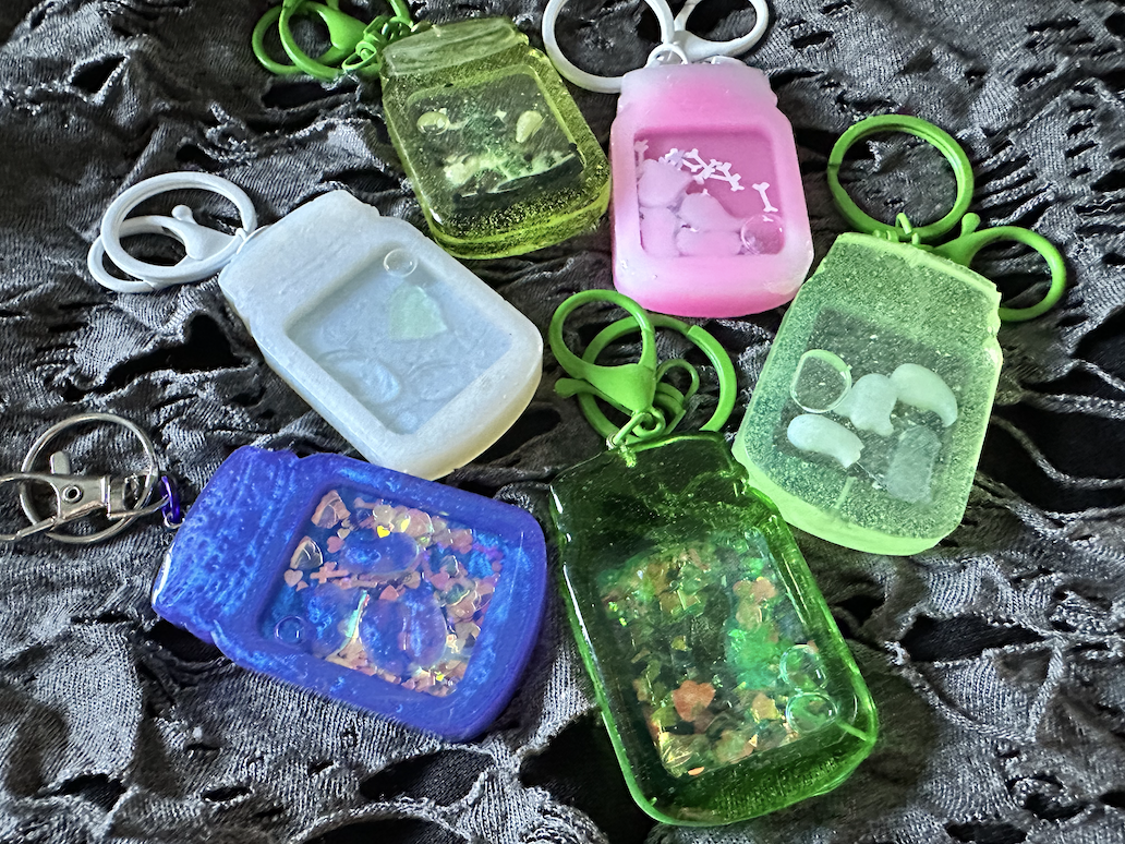 Ghost Terrarium Shaker Keychain
