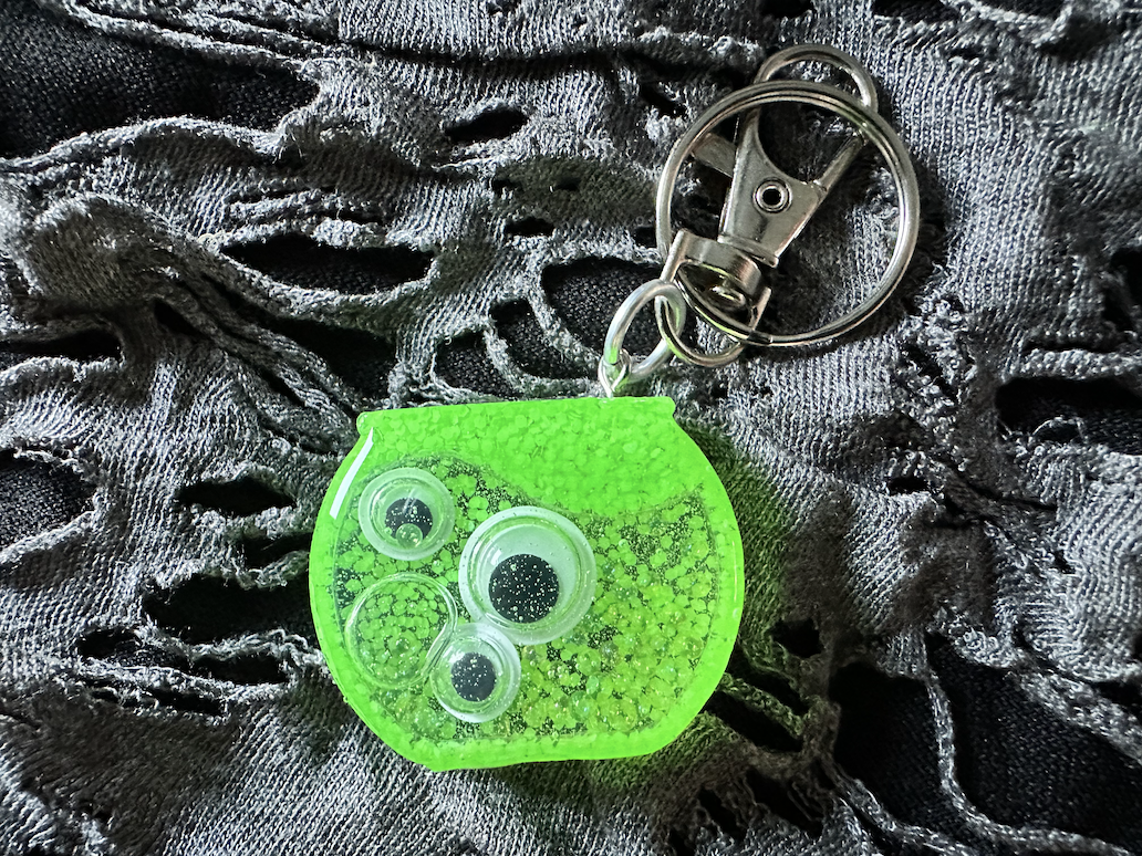Eyeball Aquarium Shaker Keychain