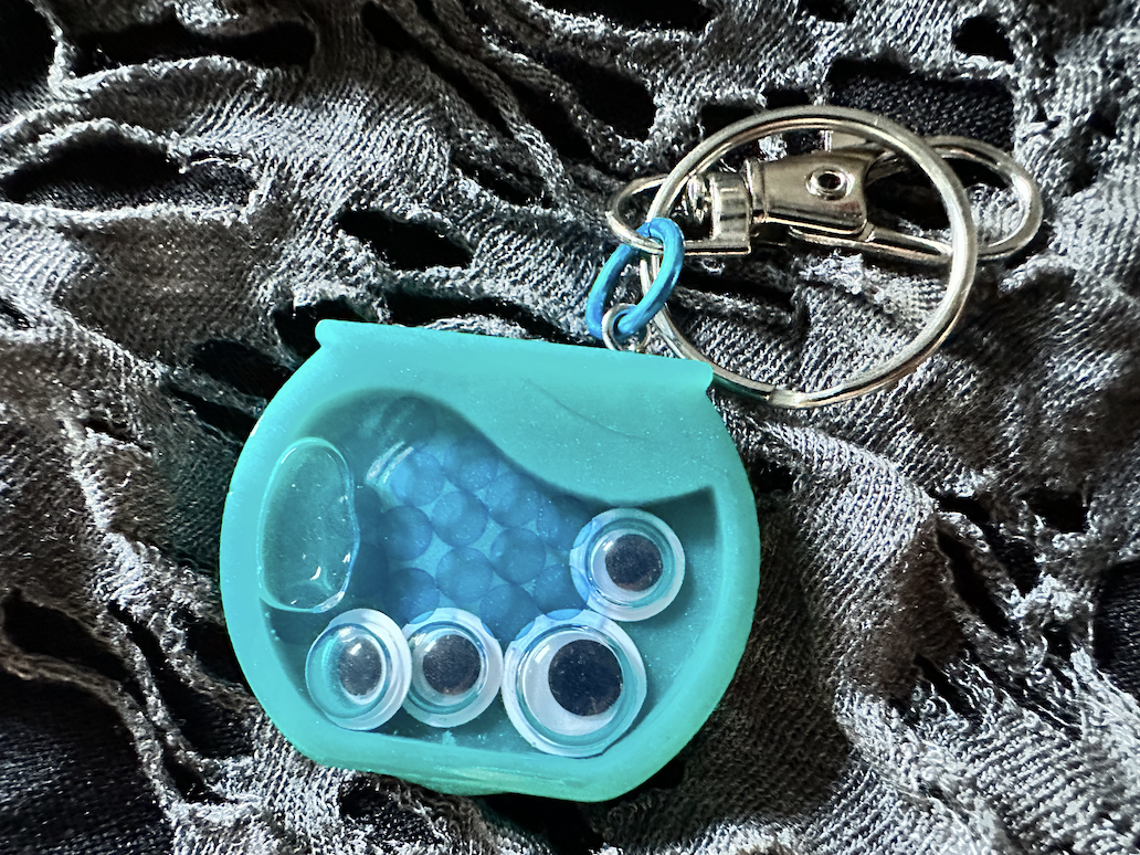 Eyeball Aquarium Shaker Keychain