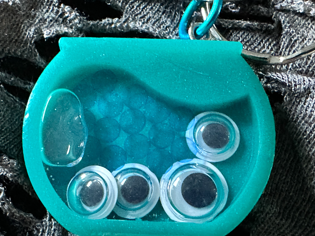 Eyeball Aquarium Shaker Keychain